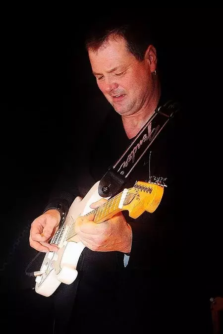 Uwe Gitarrist.webp