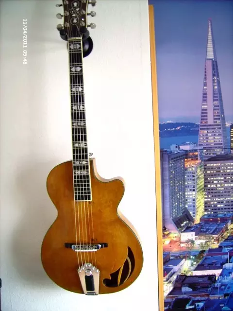 LP-Hofner1.webp