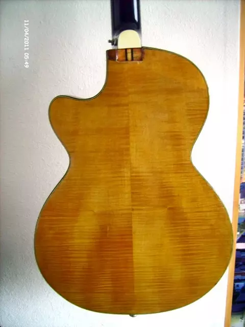 LP-Hofner5.webp