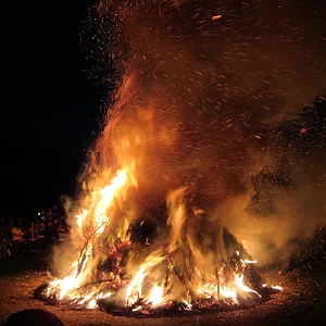 Osterfeuer in Niederzwehren-Kassel