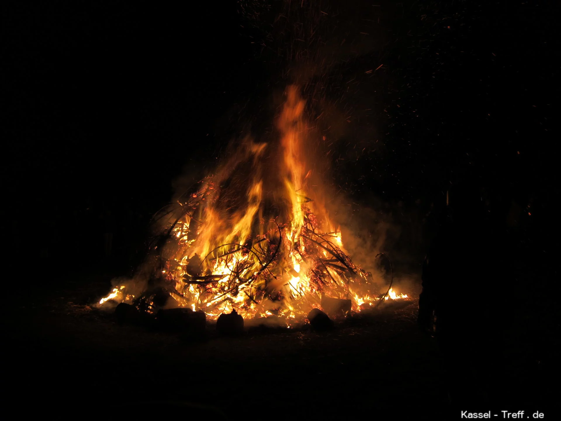 Osterfeuer in Niederzwehren-Kassel