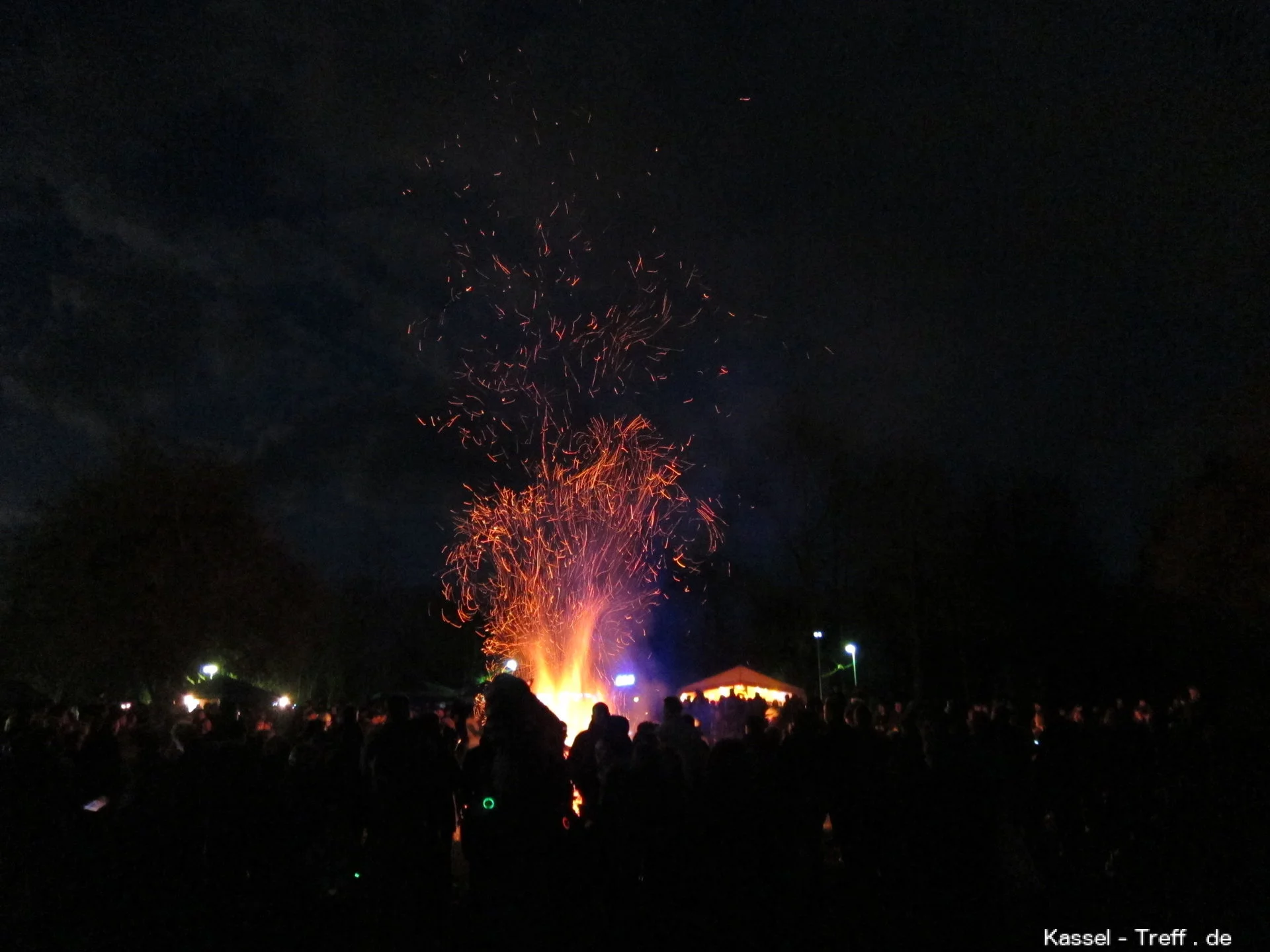 Osterfeuer in Niederzwehren-Kassel