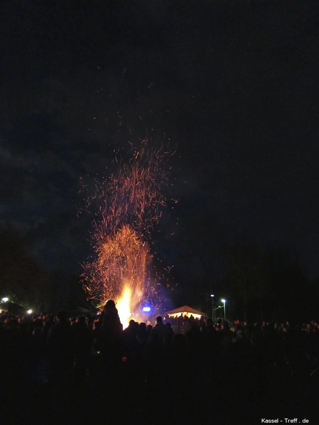 Osterfeuer in Niederzwehren-Kassel